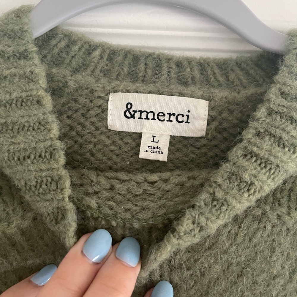 NWOT &Merci Scalloped Cropped Wide Sleeve Sweater - Picture 3 of 7